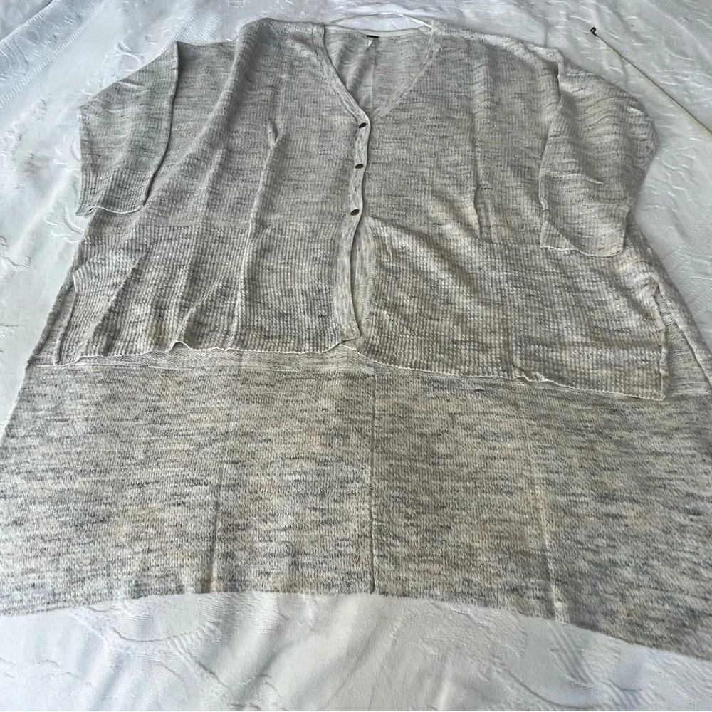 FREE PEOPLE Cream Multicolor Marled Button High Low‎ TGIF Cardigan - Picture 2 of 8